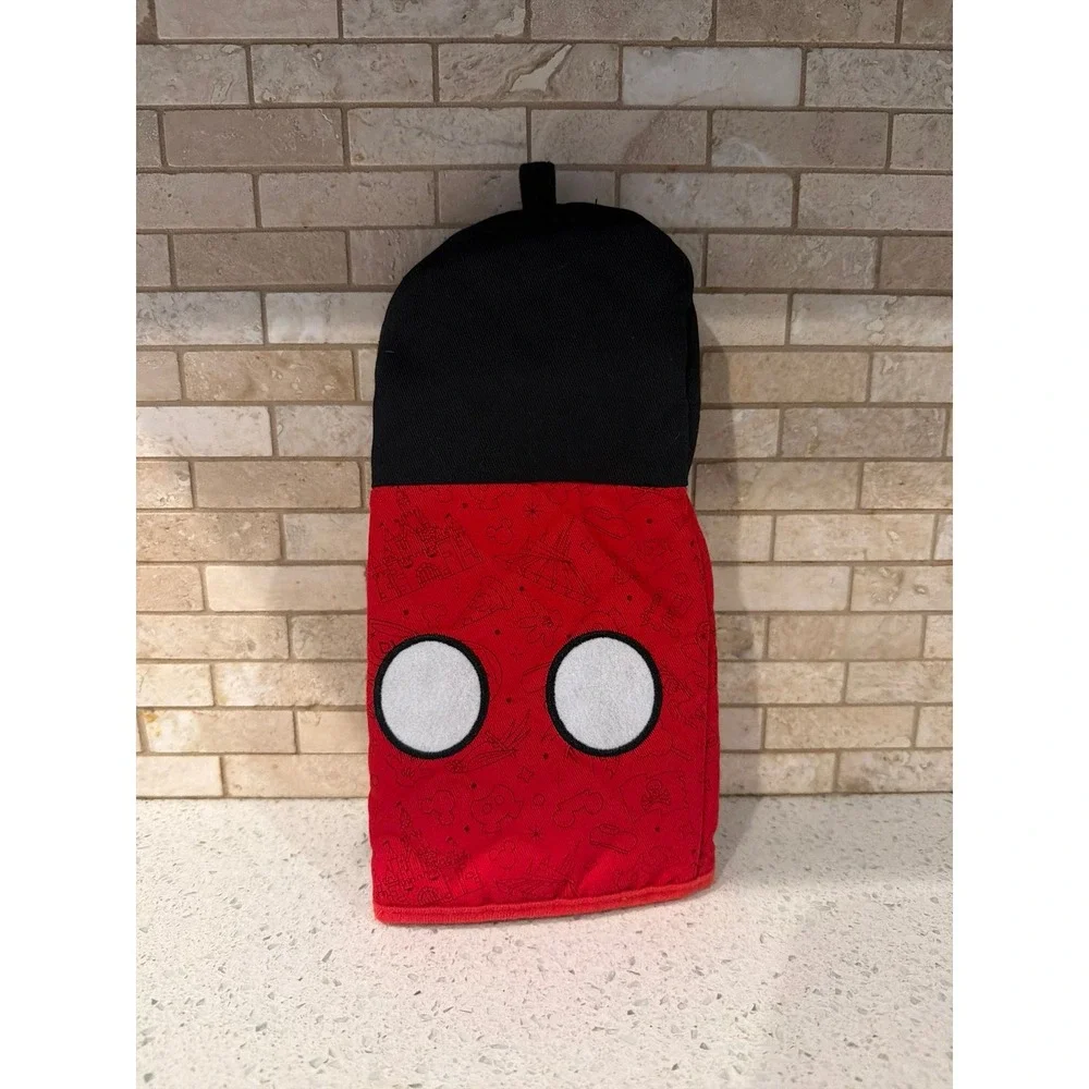Disney Minnie Mickey‎ Oven Mitts Bundle